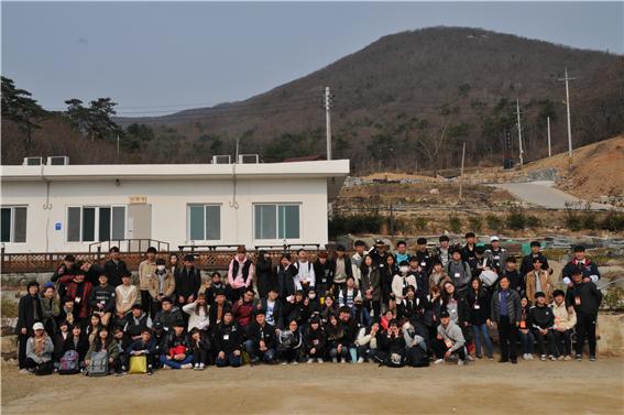 호텔조리제빵과 MT 단체사진.jpg