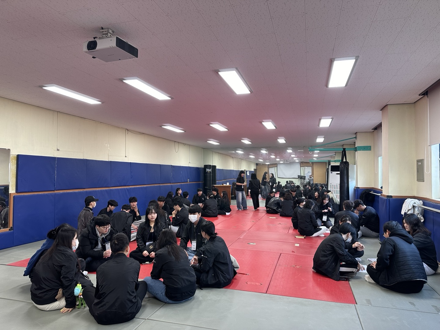 2024학년도 호텔조리제빵과 MT 조별 게임.jpg